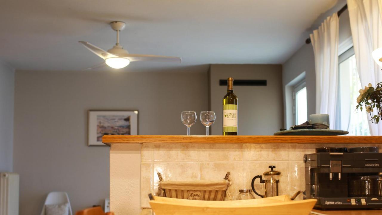 Artemis Apartment,Beach Two-Bedroom Екстер'єр фото